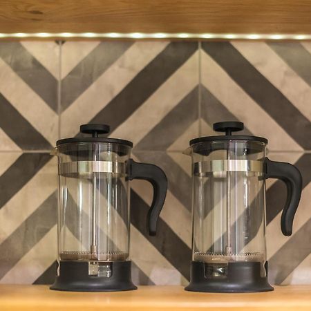 Pame Rentals - Walk Distance To Acropolis With A Charming Design Atene Esterno foto