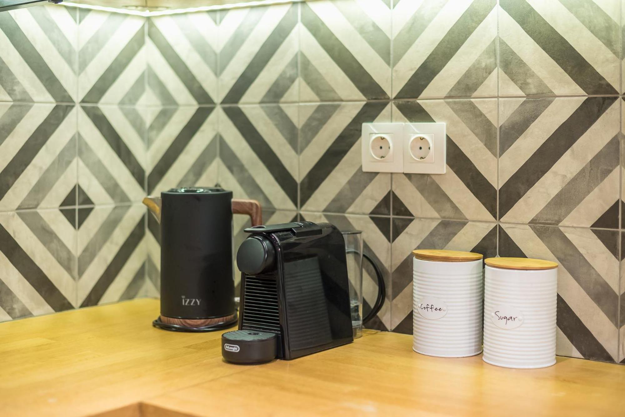 Pame Rentals - Walk Distance To Acropolis With A Charming Design Atene Esterno foto