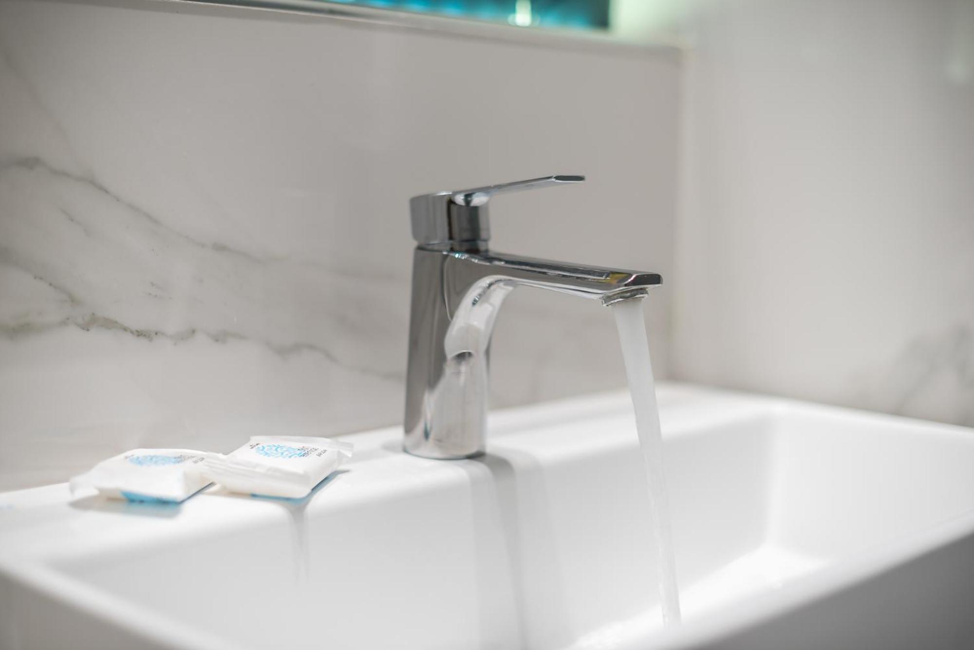 Pame Rentals - Walk Distance To Acropolis With A Charming Design Atene Esterno foto